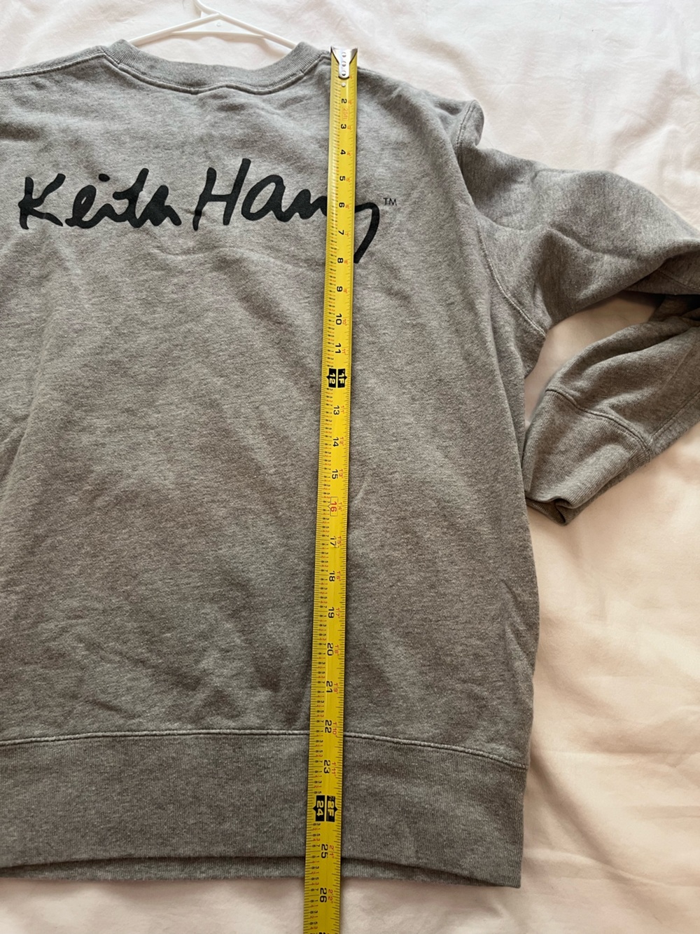 UT Uniqlo x Keith Haring Sweatshirt Women’s Gray Crewneck Size Medium - Picture 11 of 11